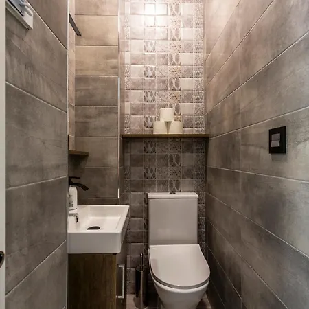 Global Nevada Apartment *